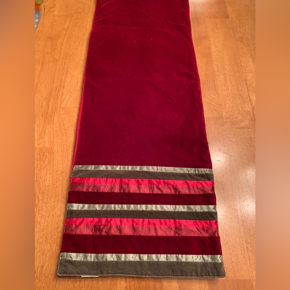 Christmas table runner